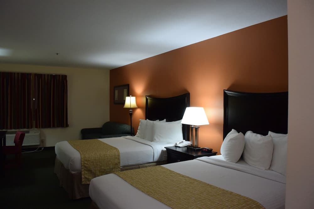Travelodge Suites by Wyndham Newberg gallery photo in Newberg, OR — image 107