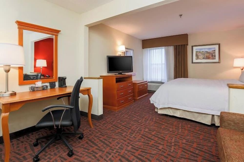 Spark by Hilton Dayton Fairborn interior in Fairborn, OH — gallery photo 2