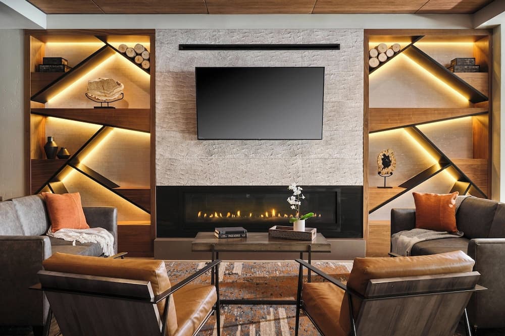Sheraton Steamboat Resort Villas interior in Steamboat Springs, CO — gallery photo 2