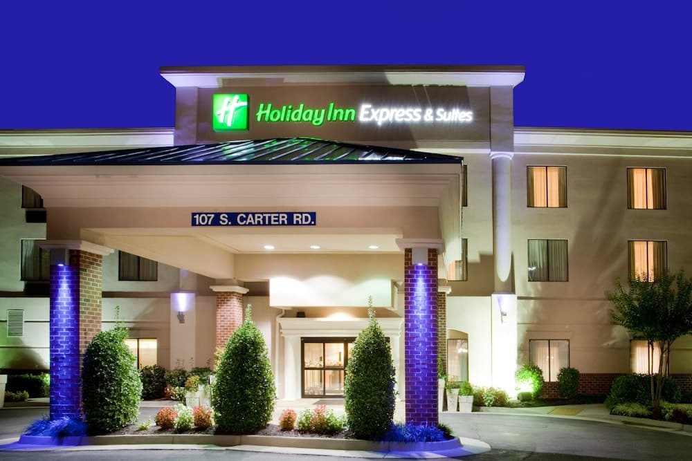 Holiday Inn Express Hotel & Suites Richmond North Ashland by IHG featured exterior or lobby in Ashland, VA — similar hotel