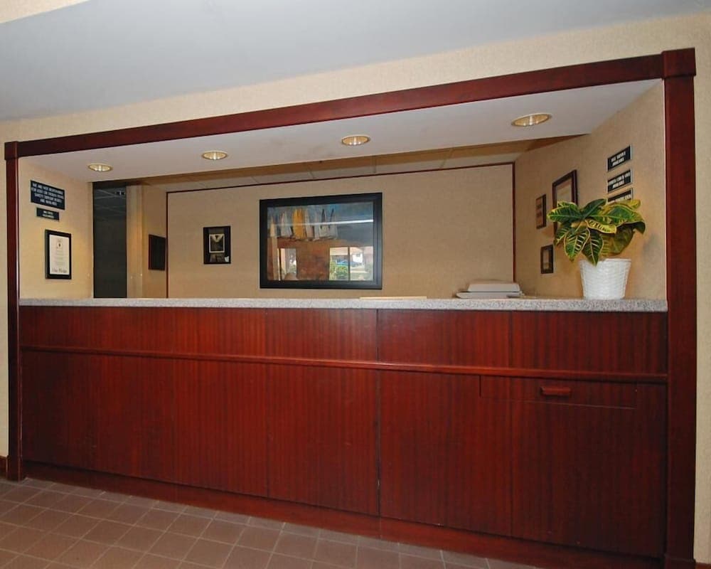Comfort Inn, Erie - Near Presque Isle property views in Erie, PA — gallery photo 3
