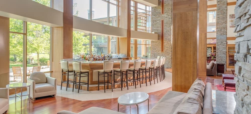 The Lodge at Turning Stone Resort Casino interior in Verona — gallery photo 2