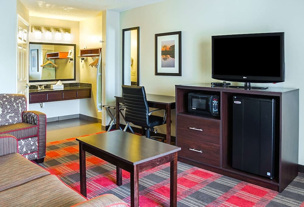 Quality Inn Vicksburg interior in Vicksburg, MS — gallery photo 2