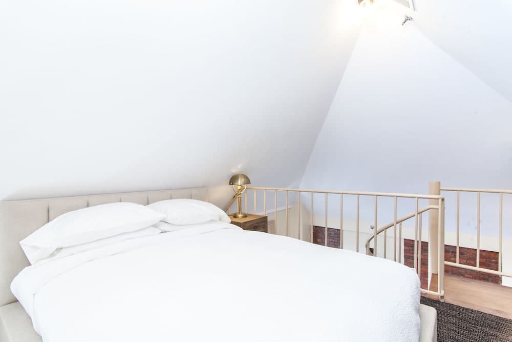 Garrison Inn Boutique Hotel gallery photo in Newburyport, MA — image 25
