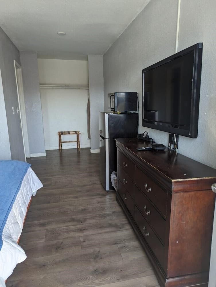 Ingles Motel gallery photo in Henderson, NV — image 6