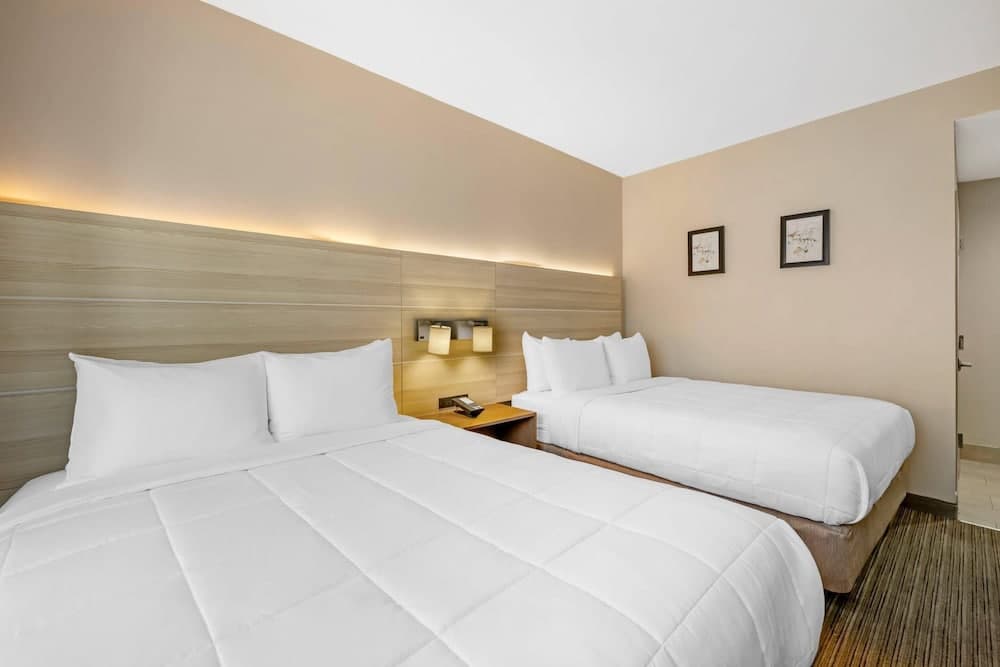 Country Inn & Suites by Radisson, Staten Island gallery photo in Staten Island, NY — image 35