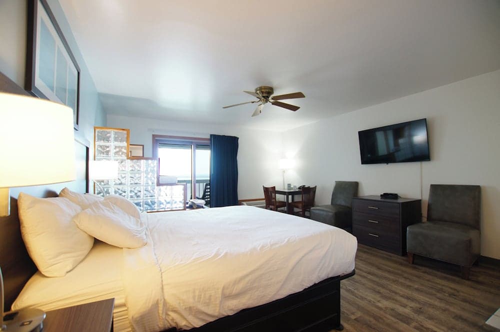 Snyder's Shoreline Inn gallery photo in Ludington, MI — image 43
