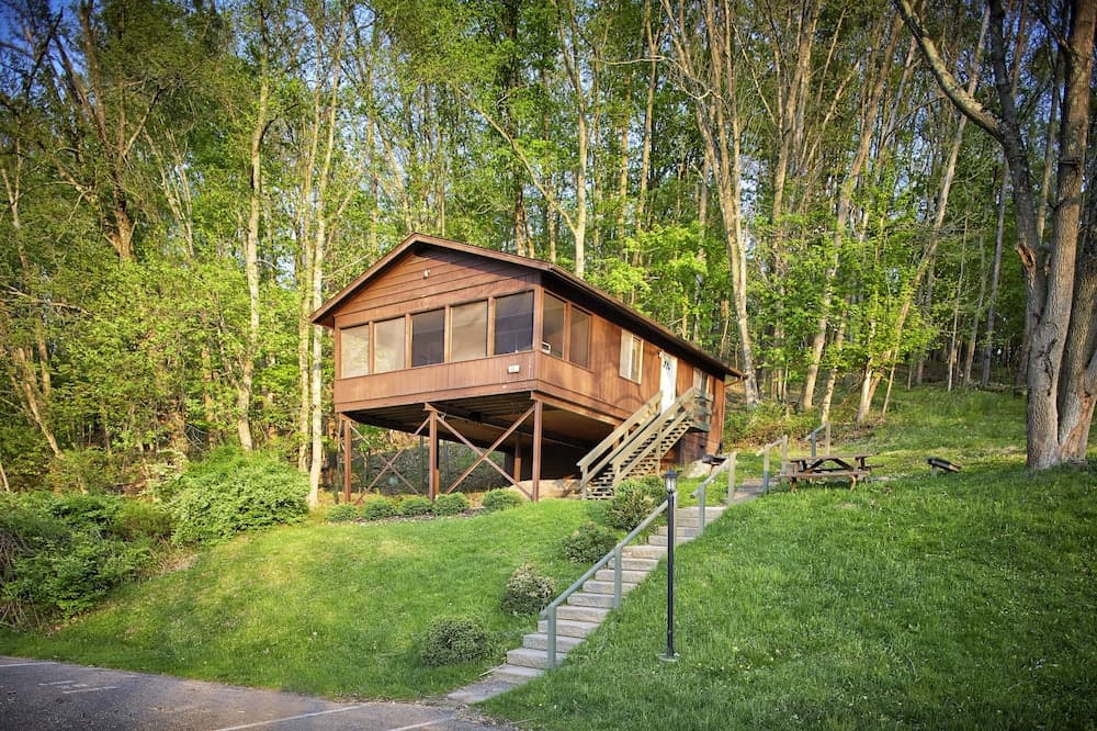 Salt Fork Lodge and Conference Center property views in Cambridge, OH — gallery photo 3