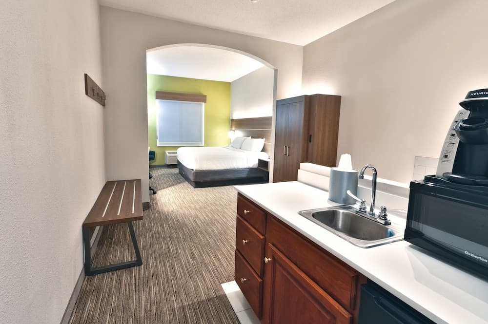 Holiday Inn Express Hotel & Suites Goshen by IHG gallery photo in Goshen, IN — image 60