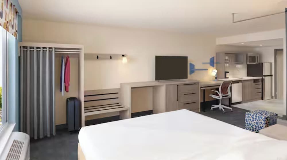 Home2 Suites By Hilton Woodland Sacramento featured exterior or lobby in Woodland, CA — similar hotel