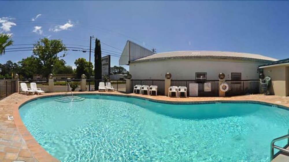 Days Inn by Wyndham Panama City/Callaway gallery photo in Panama City, FL — image 15