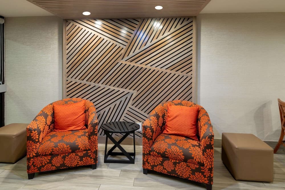 Baymont by Wyndham McAllen/Pharr property views in McAllen, TX — gallery photo 3