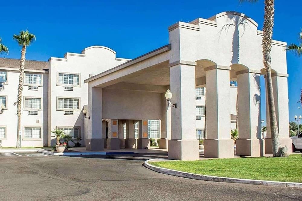 La Quinta Inn & Suites by Wyndham Safford Copper Valley — hotel in Safford, Arizona