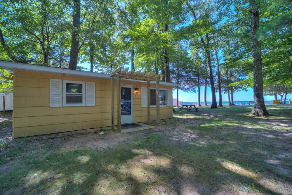 Scenic Drive Resort by DreamStay gallery photo in Muskegon, MI — image 16
