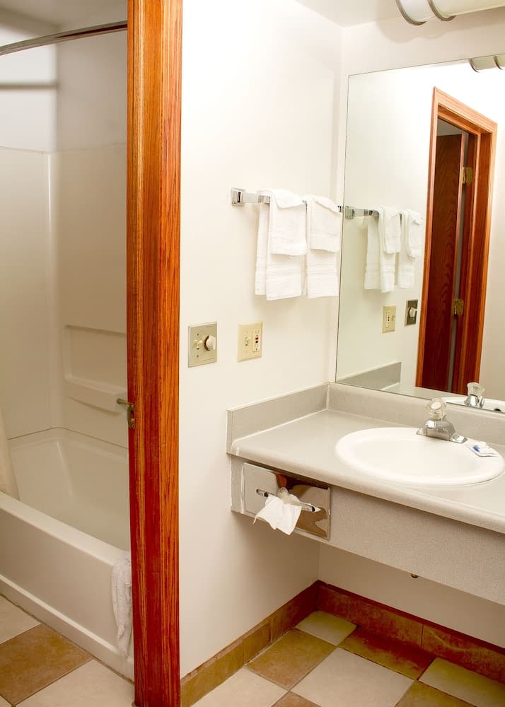 Budget Inn and Suites property views in Guymon, OK — gallery photo 3