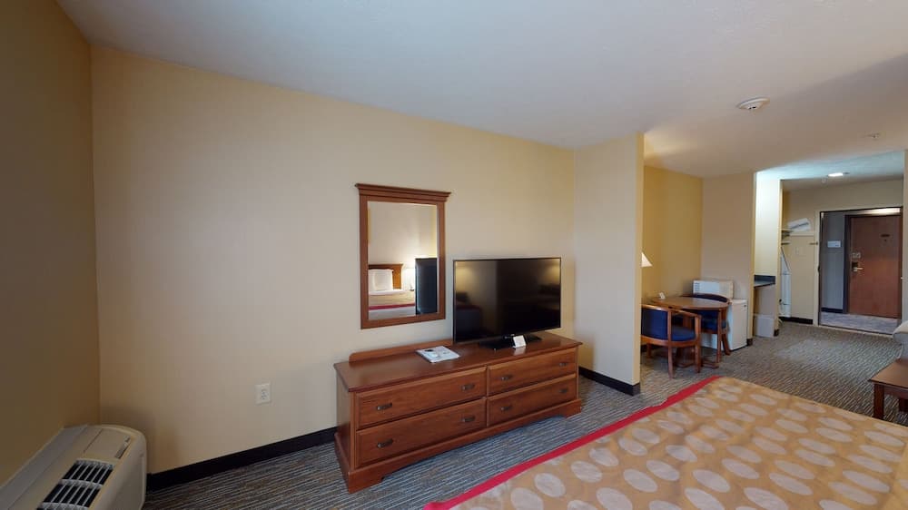 Ramada by Wyndham Strasburg/Shenandoah Valley gallery photo in Strasburg, VA — image 11