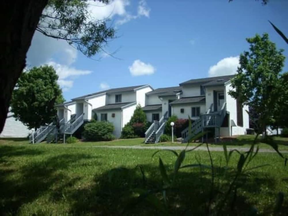 Endless Mountain Resort exterior or lobby in Union Dale, PA — main listing photo