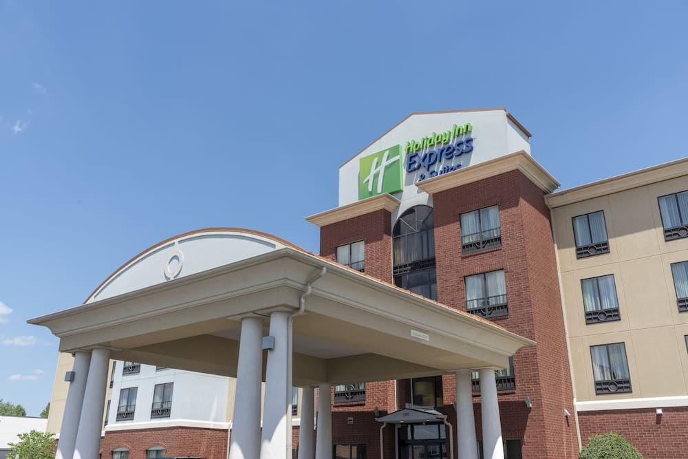 Holiday Inn Express Hotel & Suites New Philadelphia by IHG gallery photo in New Philadelphia, OH — image 6