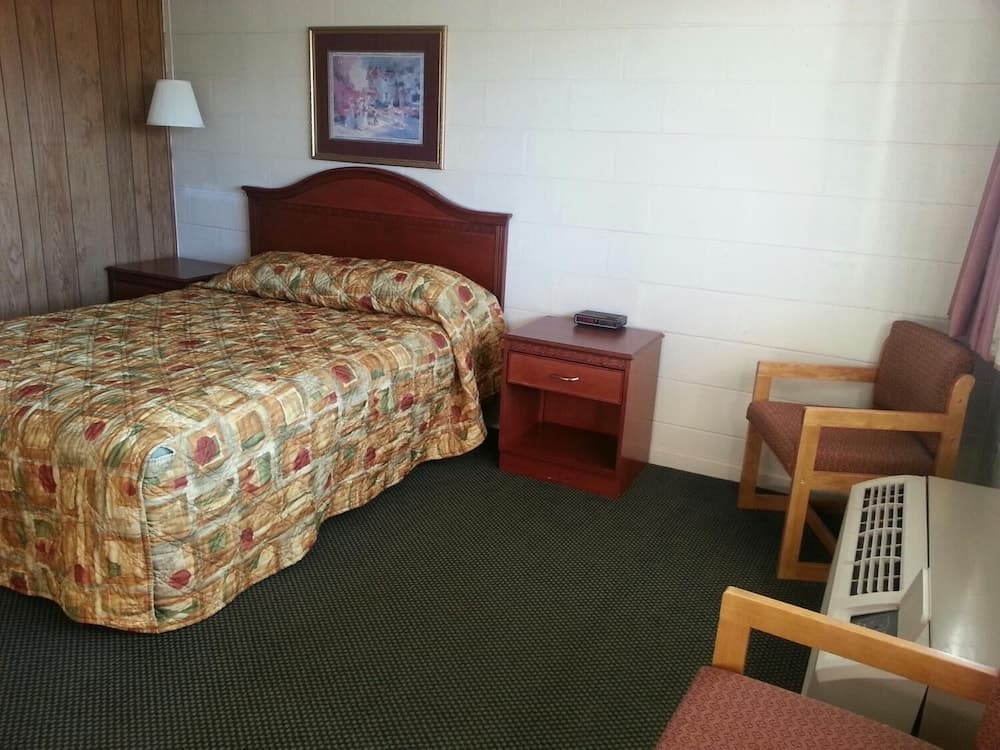 Budget Inn By OYO Natural Bridge I-81 property views in Natural Bridge — gallery photo 3