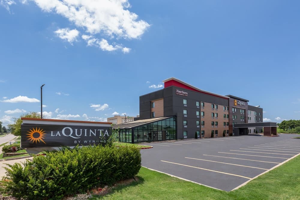 La Quinta Inn & Suites by Wyndham Springdale — hotel in Springdale, Arkansas