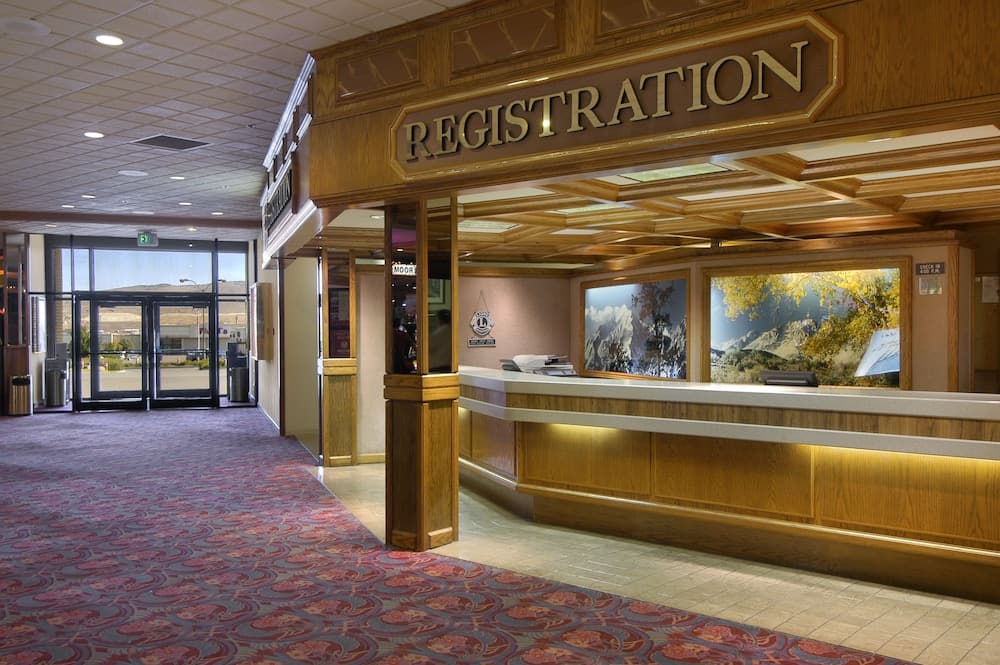 Maverick Hotel and Casino by Red Lion Hotels property views in Elko, NV — gallery photo 3
