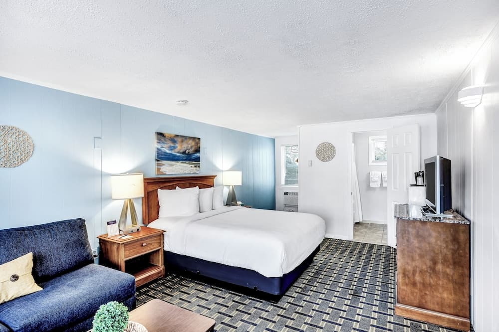 Ocean Breeze Motel property views in South Yarmouth, MA — gallery photo 3