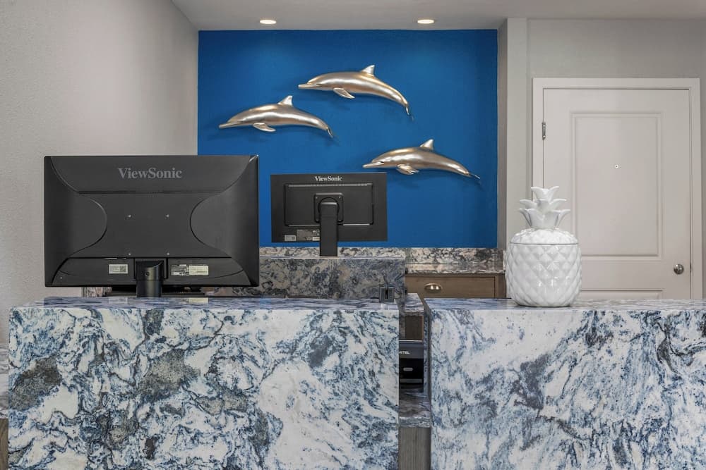Club Wyndham Dolphin's Cove interior in Anaheim, CA — gallery photo 2