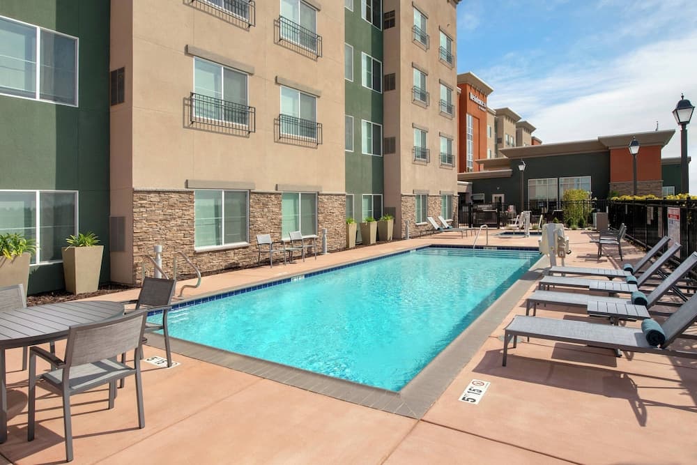 Residence Inn by Marriott Modesto North interior in Modesto, CA — gallery photo 2
