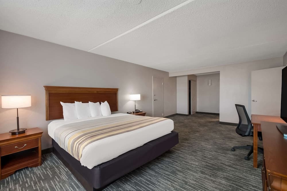 Country Inn & Suites by Radisson, Fredericksburg South (I-95), VA property views in Fredericksburg, VA — gallery photo 3