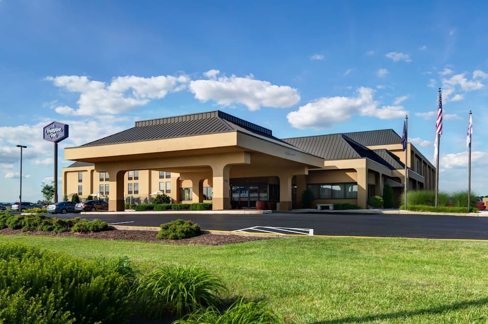 Hampton Inn Chambersburg featured exterior or lobby in Chambersburg, PA — similar hotel