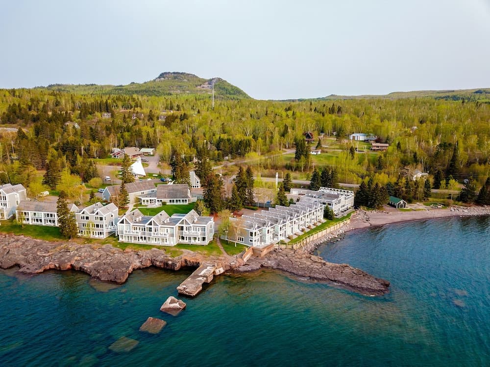 Bluefin Bay on Lake Superior featured exterior or lobby in Tofte — similar hotel