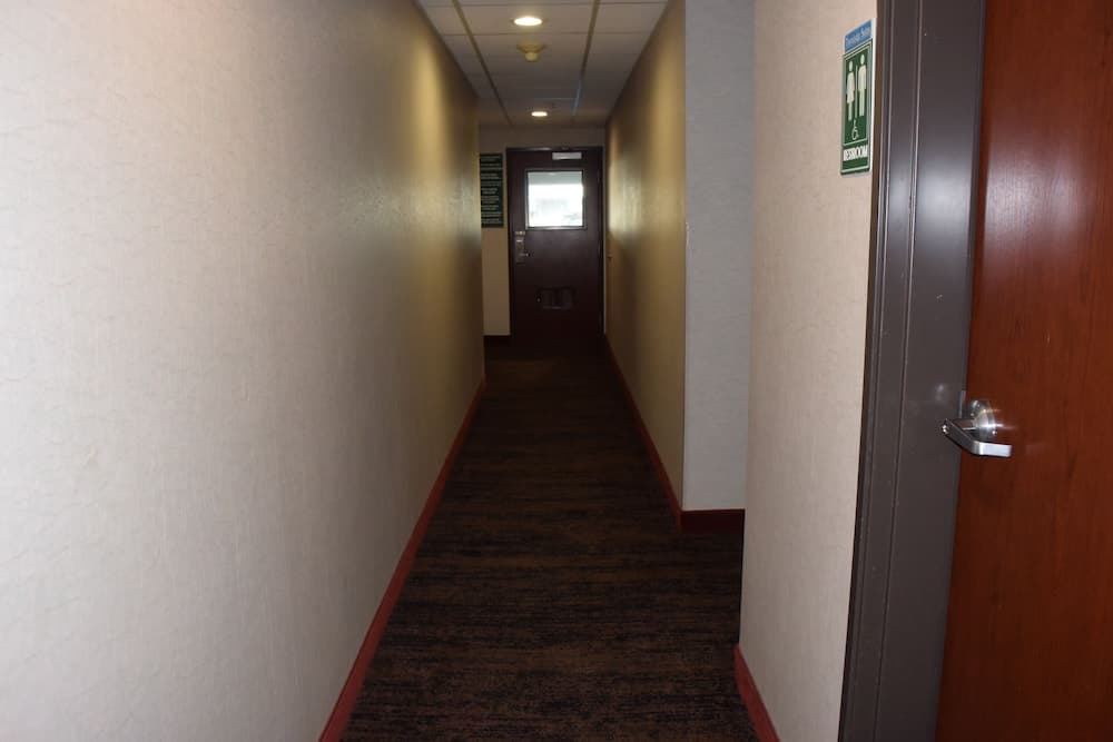 Travelodge Suites by Wyndham Newberg gallery photo in Newberg, OR — image 130