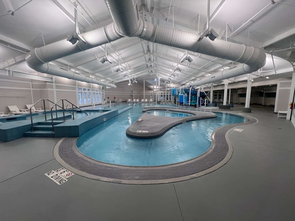 Hilton Vacation Club Beachwoods Kitty Hawk featured exterior or lobby in Kitty Hawk, NC — similar hotel
