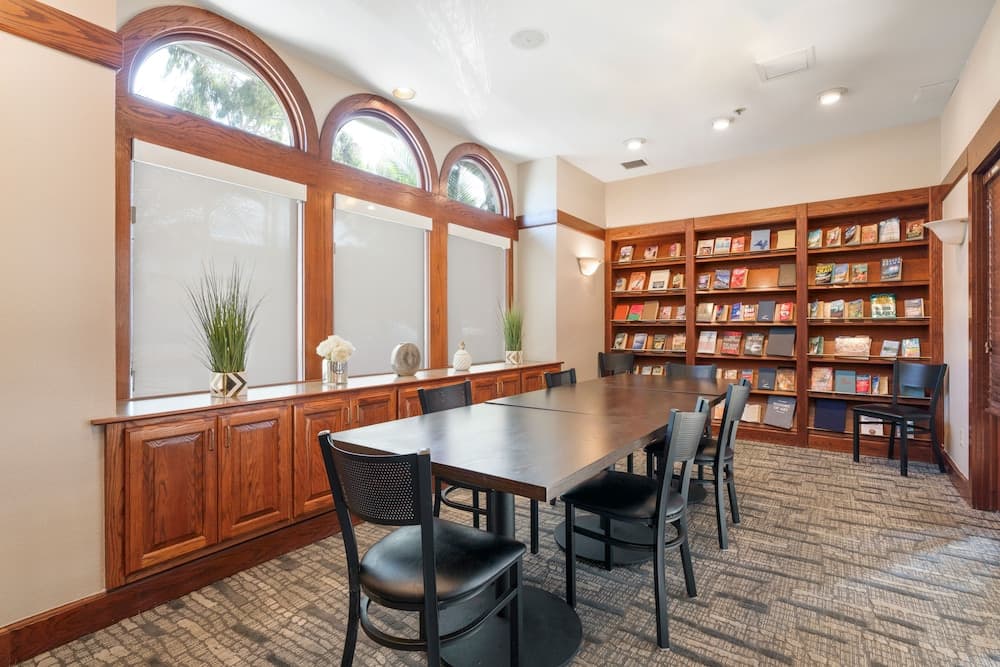 Chase Suites Brea-Fullerton - North Orange County gallery photo in Brea, CA — image 7