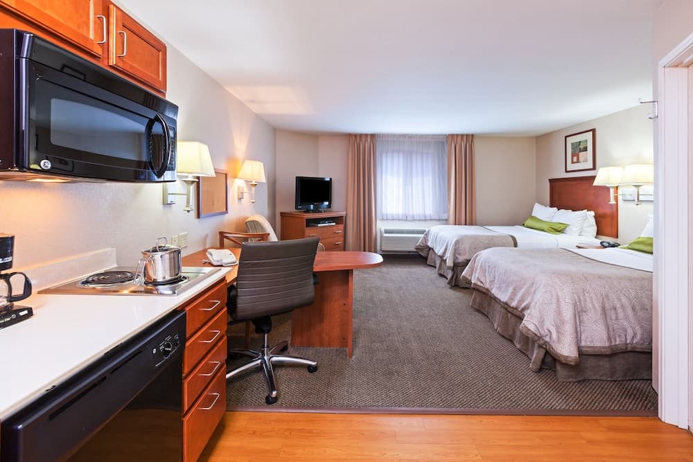 Candlewood Suites Owasso by IHG property views in Owasso, OK — gallery photo 3