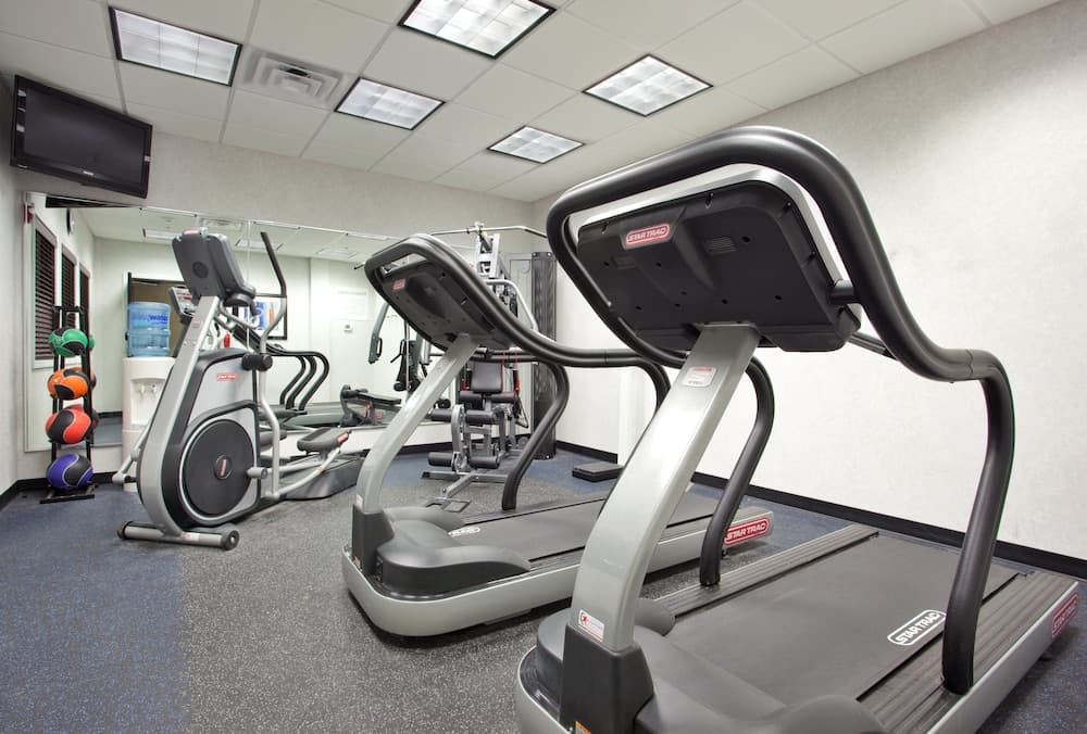 Holiday Inn Express & Suites Akron Regional Airport Area by IHG gallery photo in Akron, OH — image 54