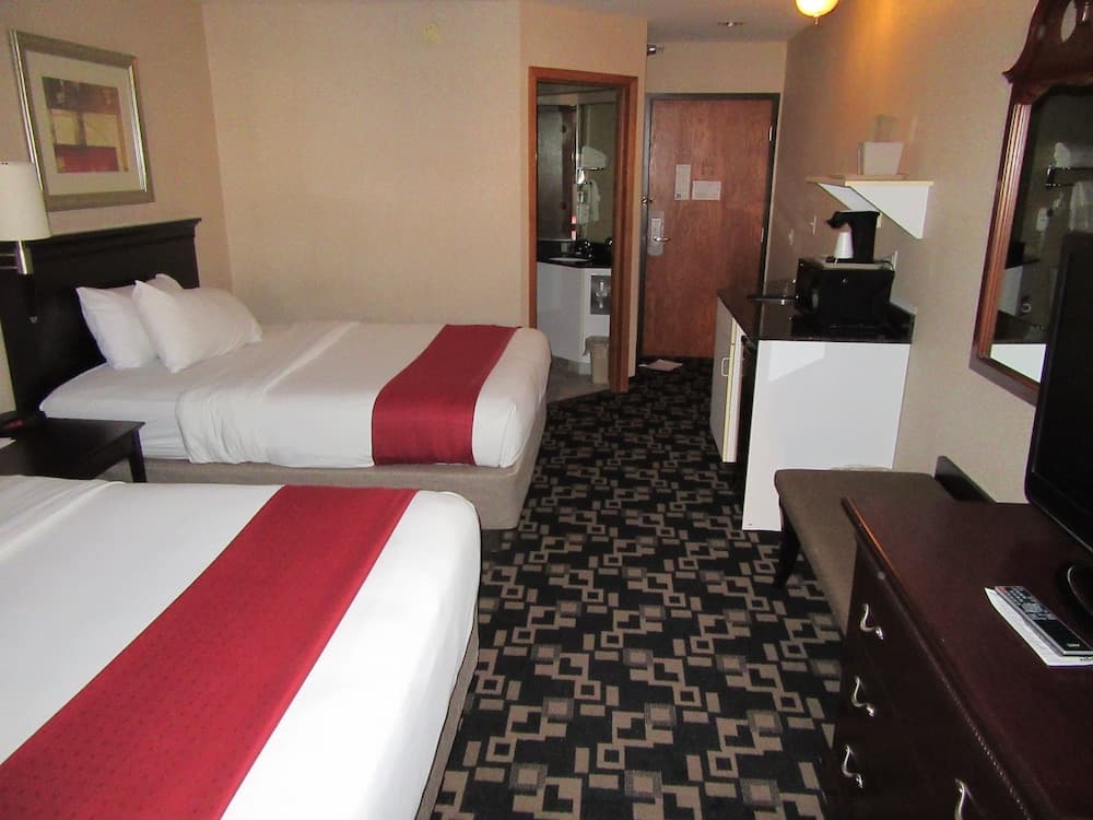 Express Suites Riverport Inn & Suites gallery photo in Winona, MN — image 21
