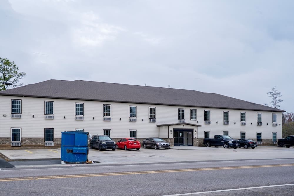 Hotel O Efficiency De Luxe Near Lake Charles Sulphur — hotel in Sulphur, Louisiana