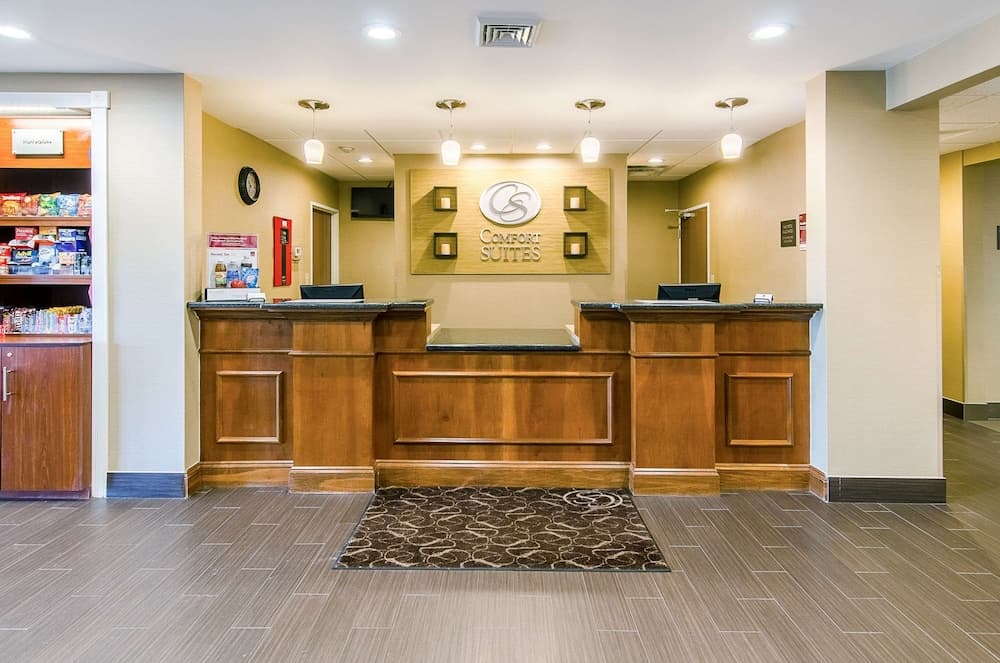 Comfort Suites Wytheville near Conference Center property views in Wytheville, VA — gallery photo 3