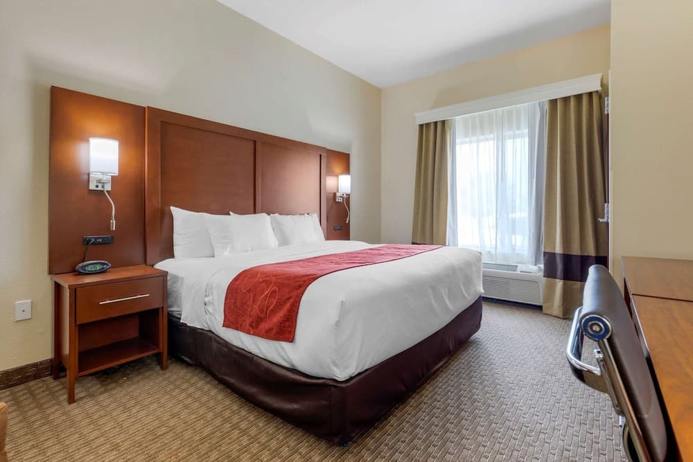 Comfort Suites Copperas Cove interior in Copperas Cove, TX — gallery photo 2