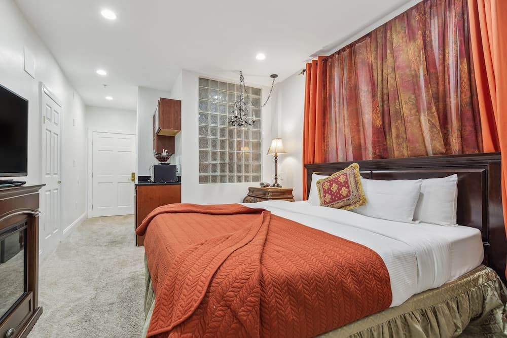 The Columbia Inn at Peralynna Manor gallery photo in Columbia, MD — image 123