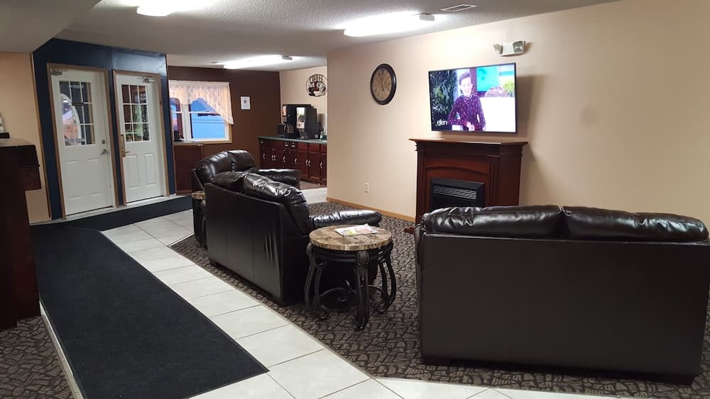 Amerivu Inn And Suites New Richmond gallery photo in New Richmond, WI — image 41
