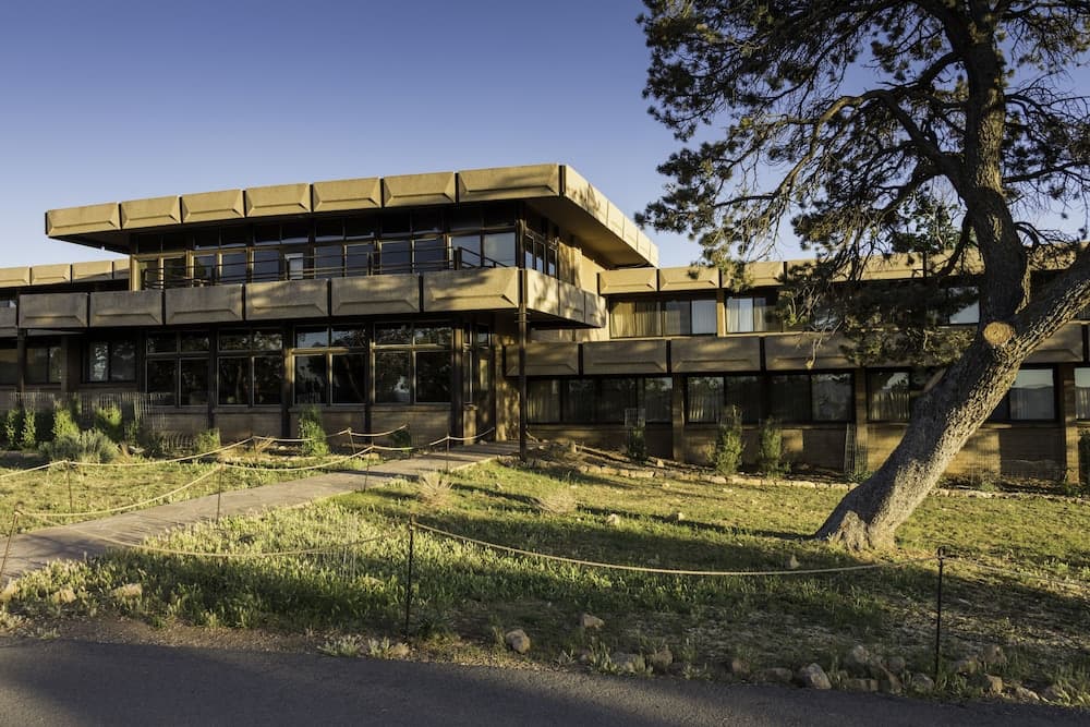 Kachina Lodge - Inside the Park featured exterior or lobby in Grand Canyon, AZ — similar hotel