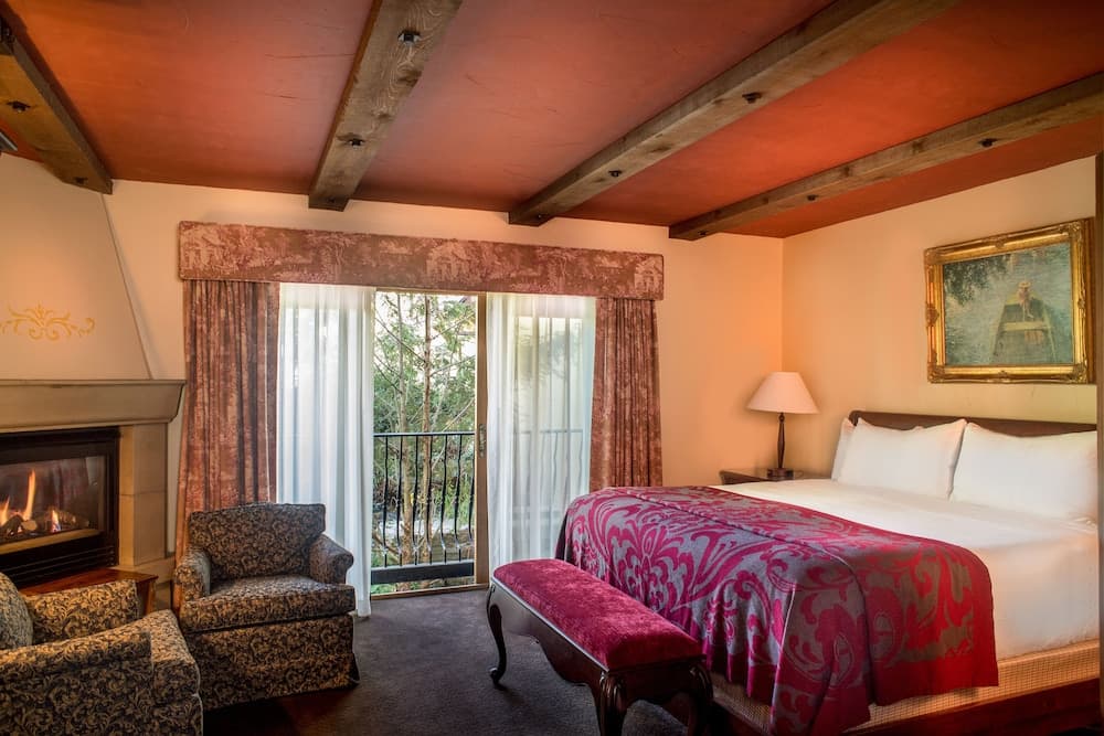 Mirbeau Inn and Spa interior in Skaneateles — gallery photo 2