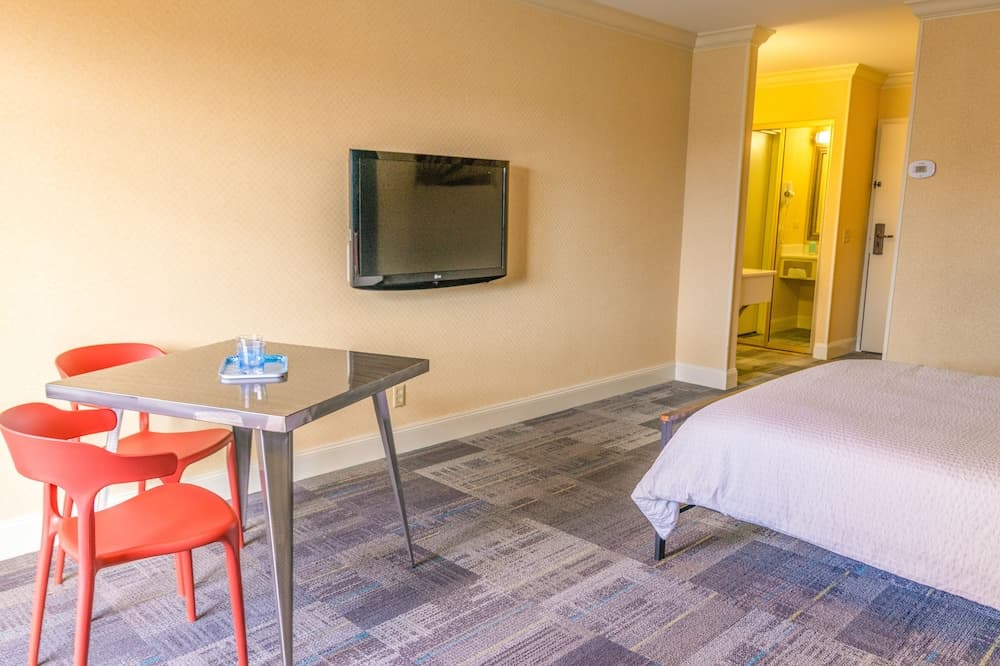 Samesun San Francisco - Hostel featured exterior or lobby in San Francisco, CA — similar hotel