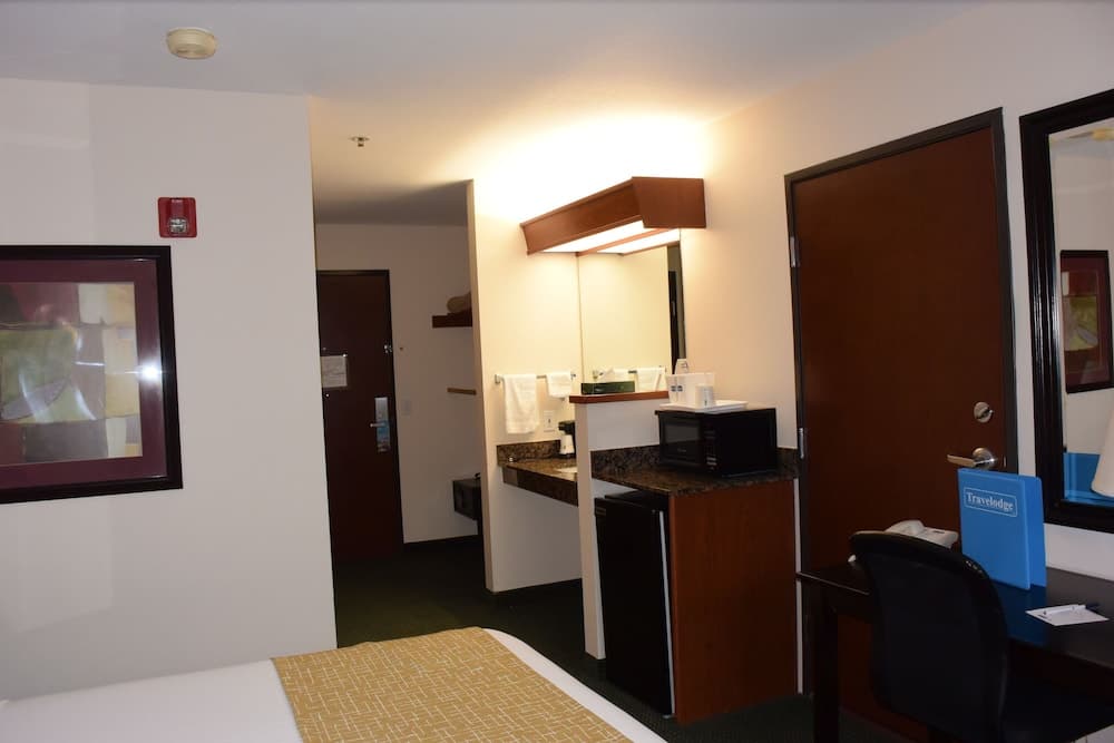 Travelodge Suites by Wyndham Newberg gallery photo in Newberg, OR — image 117