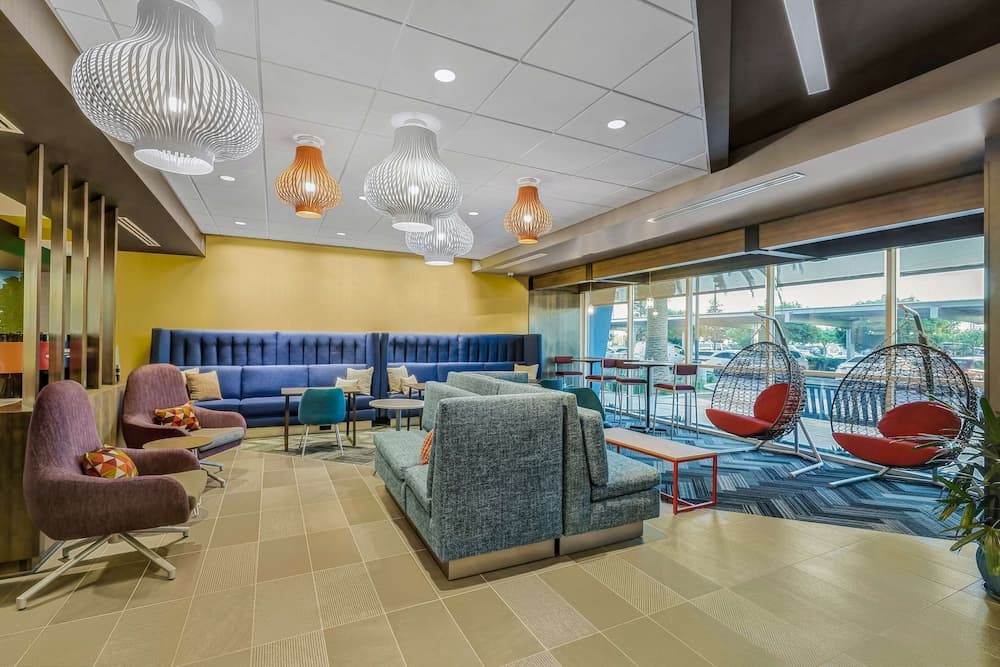 Tru By Hilton Lathrop, CA interior in Lathrop, CA — gallery photo 2