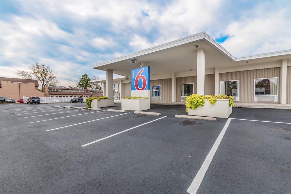 Motel6 Winchester, VA gallery photo in Winchester, VA — image 9