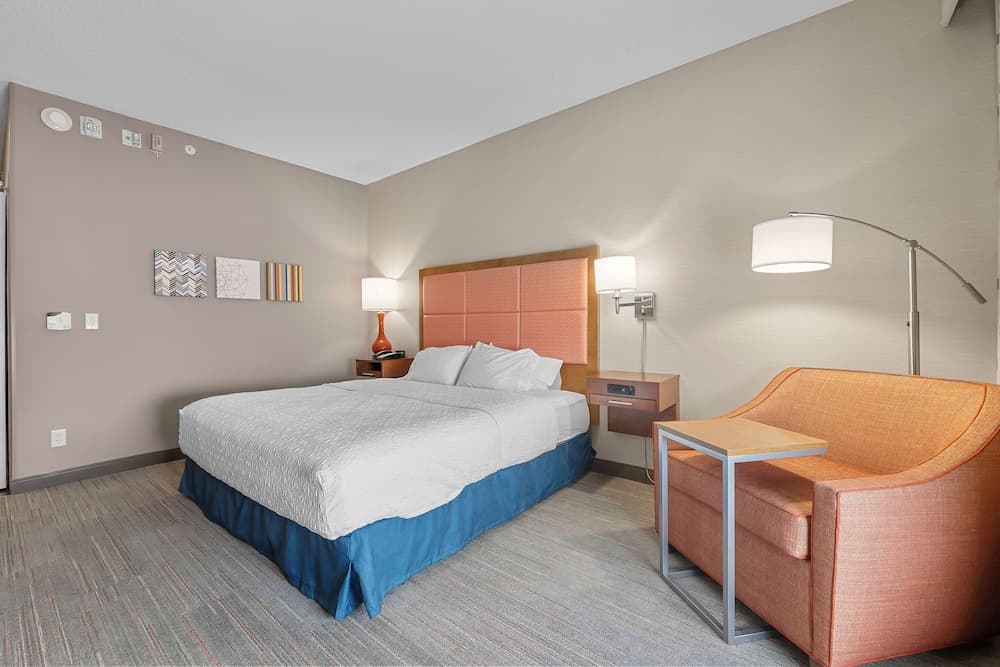Hampton Inn Cape Girardeau I 55 East interior in Cape Girardeau, MO — gallery photo 2