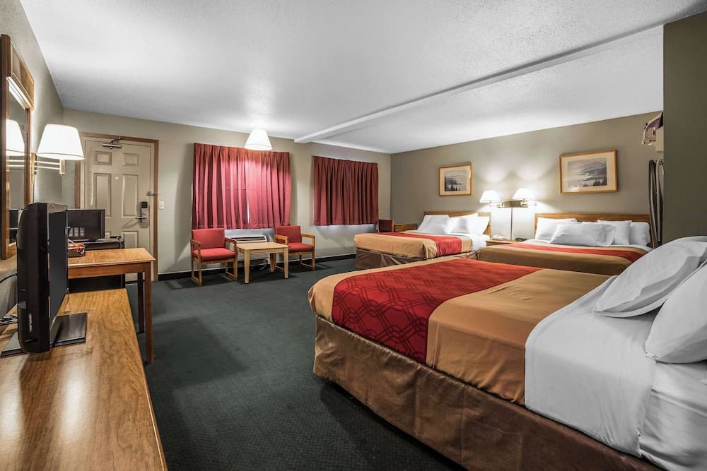 Econo Lodge property views in Laramie, WY — gallery photo 3